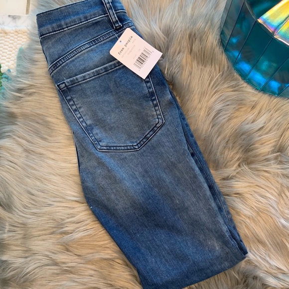 FREE PEOPLE cut out skinny jeans NWT - Picture 2 of 7